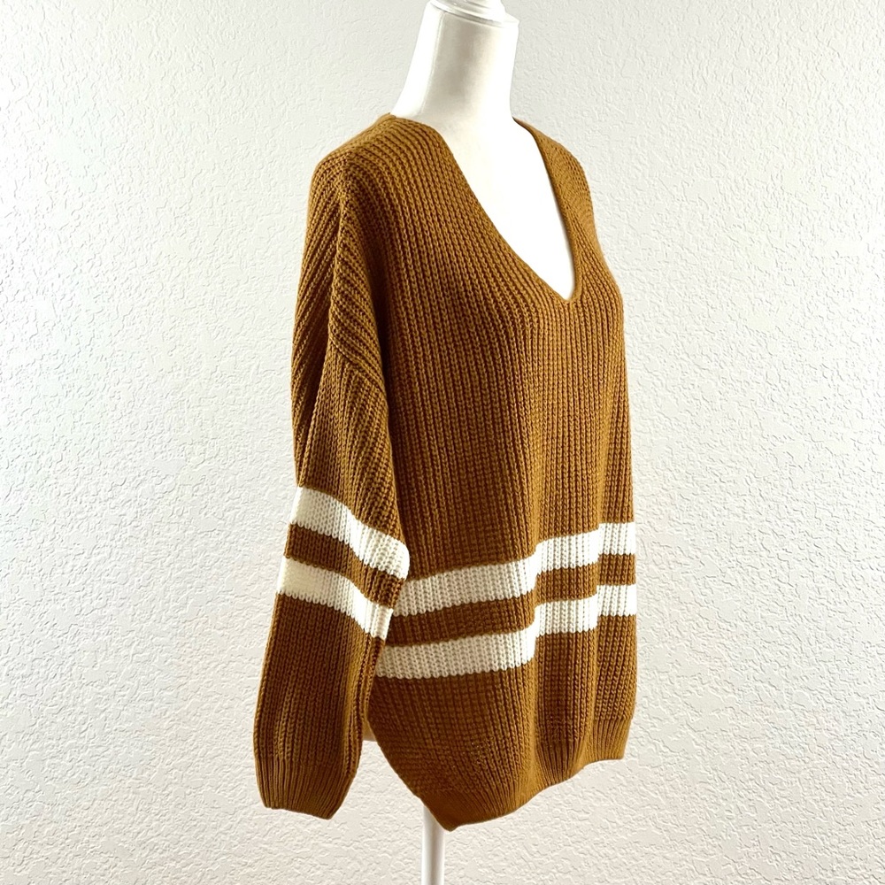Debut Knit V-Neck Stripe Sweater Size L - Picture 3 of 9